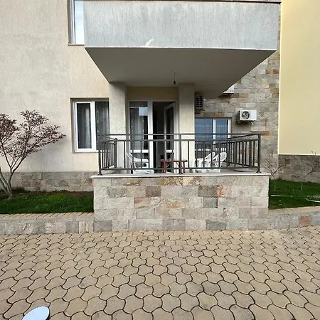 Sunny Hills Слънчев бряг